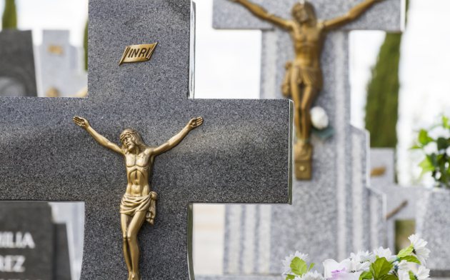 Concession Cimetière dans Montagnat