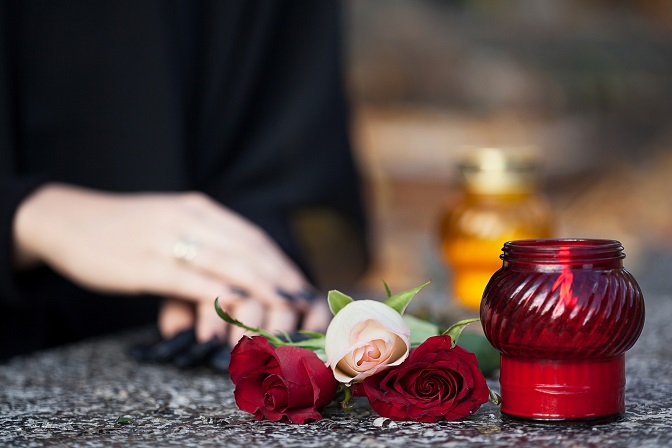 Fleurs Cimetière dans Courdemanche