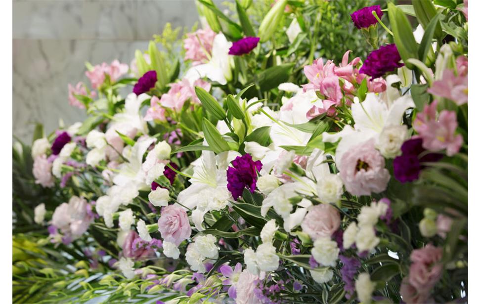 Fleurs Enterrement dans Davayé